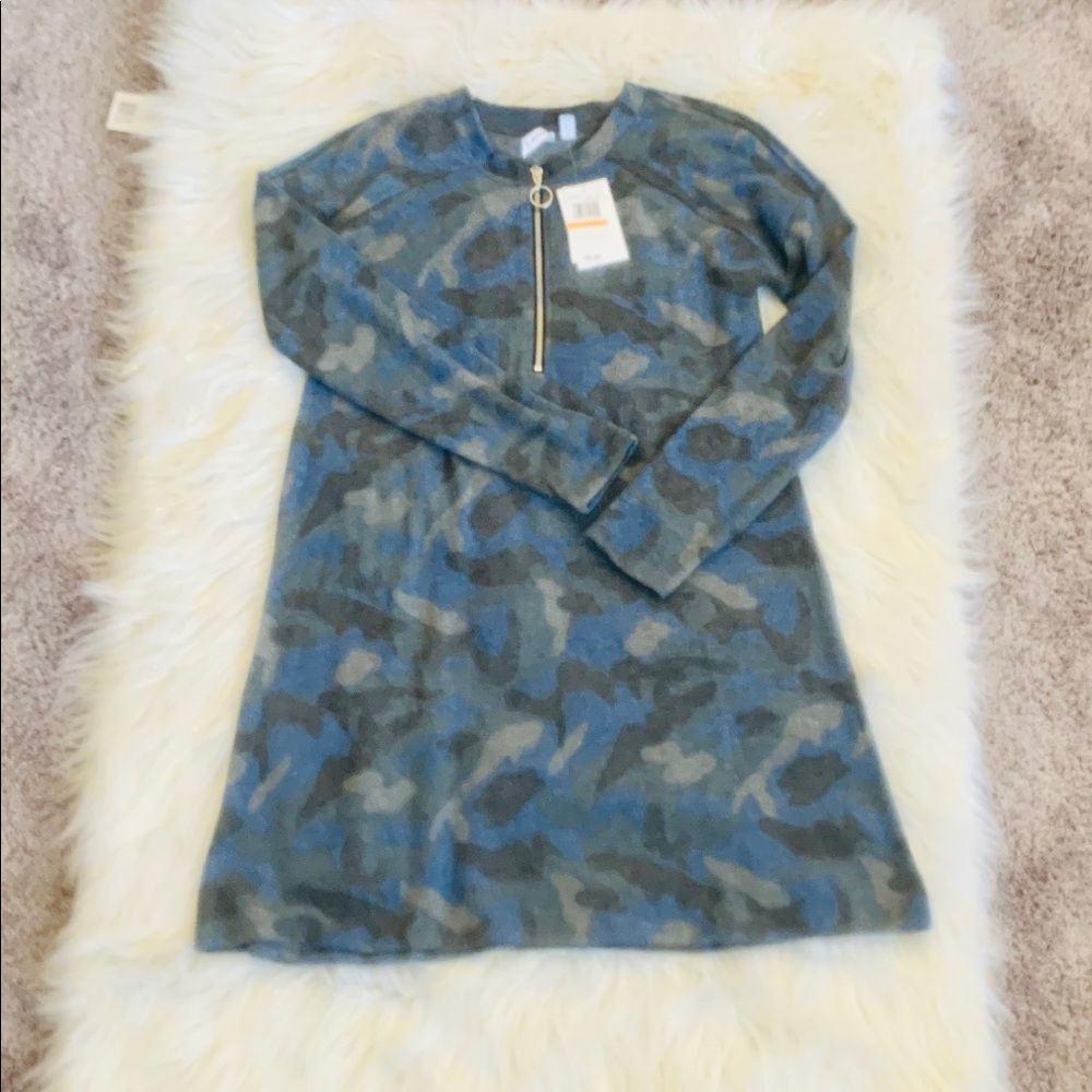 New With Tags Blue Camouflage Dress T-shirt Size S
